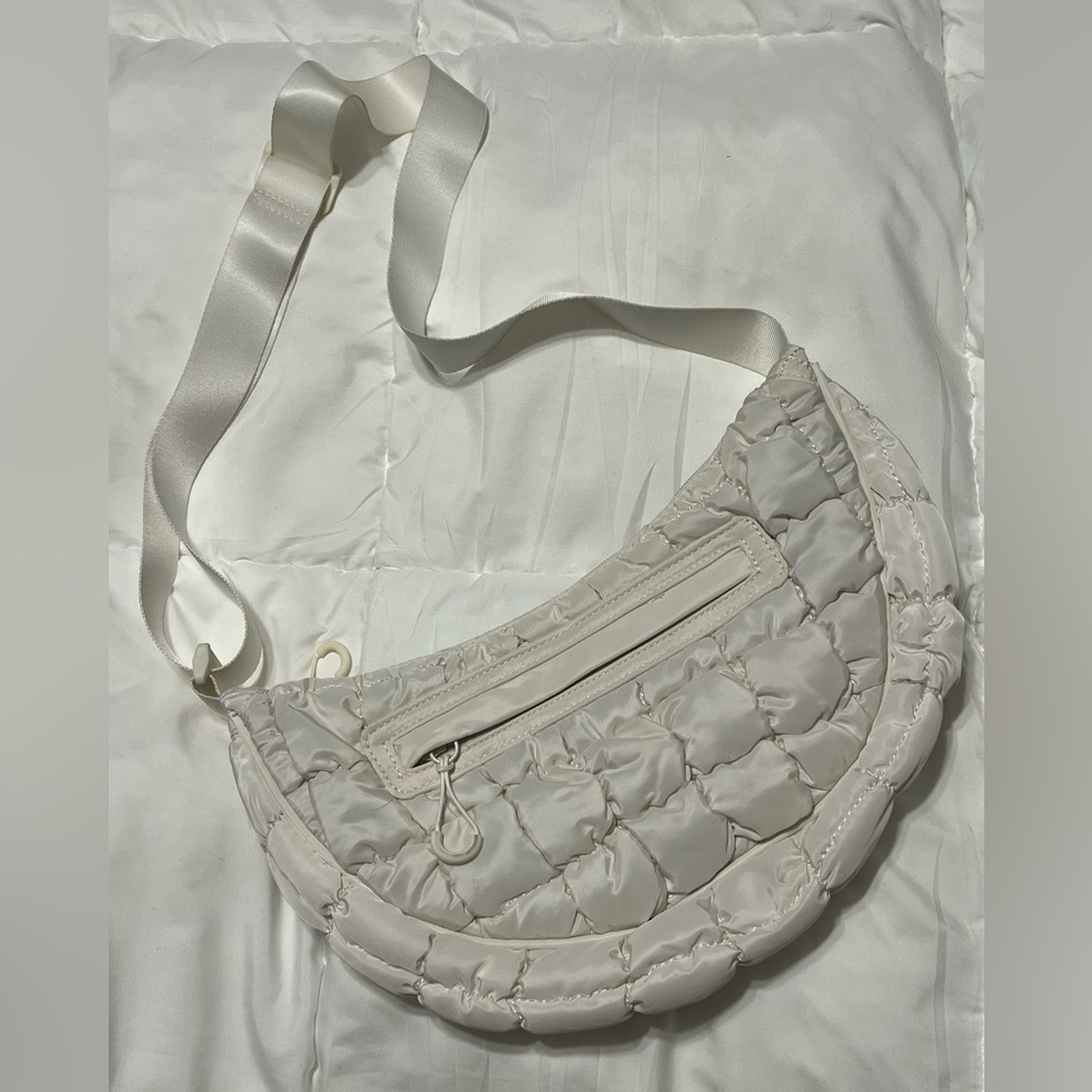 Wild Fable Cream Quilted Crossbody Bag